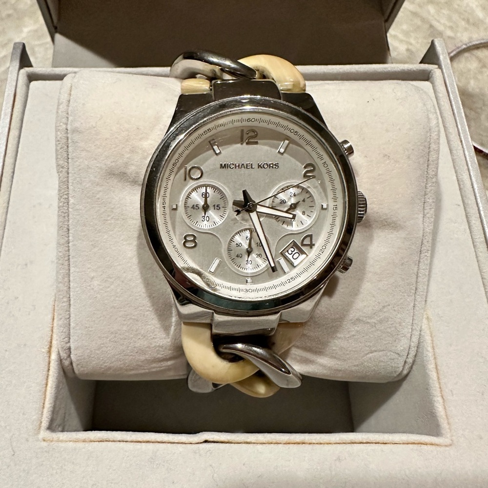 Michael Kors Runway Twist Chronograph Silver Dial Women's Watch